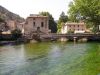 Fontaine_Vaucluse_02.jpg